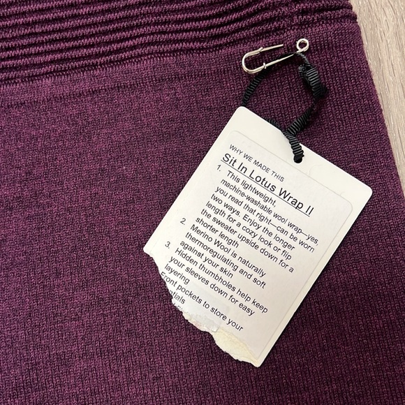 Lululemon sit in lotus wrap II - Picture 4 of 6